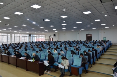 定邊縣教體局組織開展中小學(xué)幼兒園安全衛(wèi)生工作人員業(yè)務(wù)培訓(xùn)